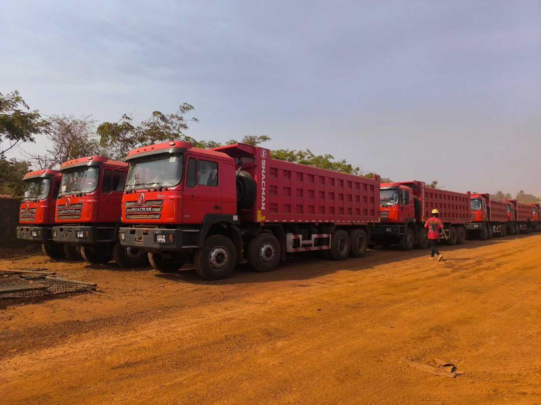 🚛 CAMION BENNE SHACMAN À VENDRE – PUISSANCE, ROBUSTESSE ET FIABILITÉ Vous recherchez un camion benne solide pour vos travaux de chantier, de mine ou de transport de matériaux ? Le SHACMAN est le choix idéal !